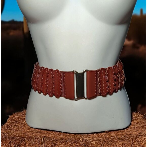 Elastic Stretch Tooled Leather Belt with Brass Buckle Fits 30\
